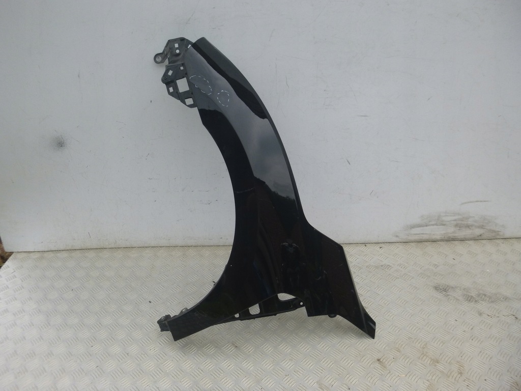 фото №1, Honda civic type r fk8 17-21 крила лівий передній