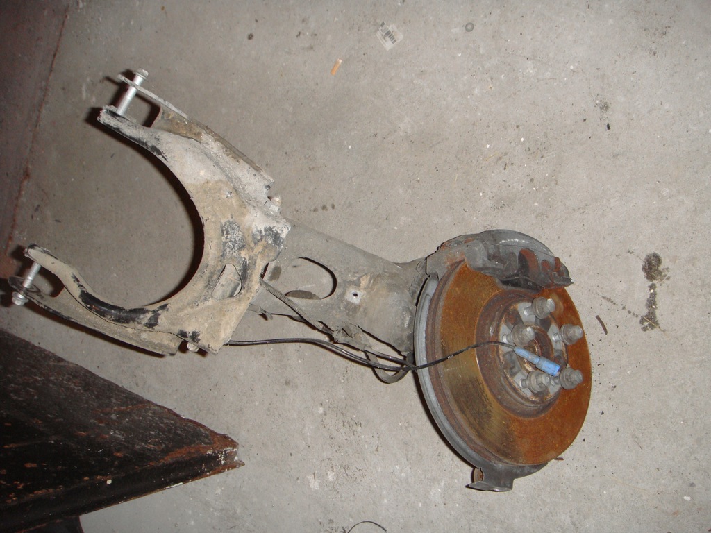 фото №1, Амортизаторна стійка ступиця поворотний кулак правий 2.0hdi c5 iii 08-