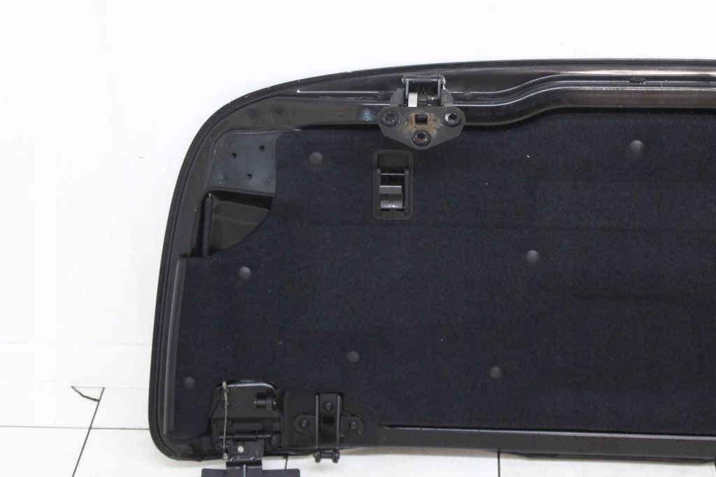 Mercedes clk w209 кабриолет  накладка крышка крыша багажника 197 Киев