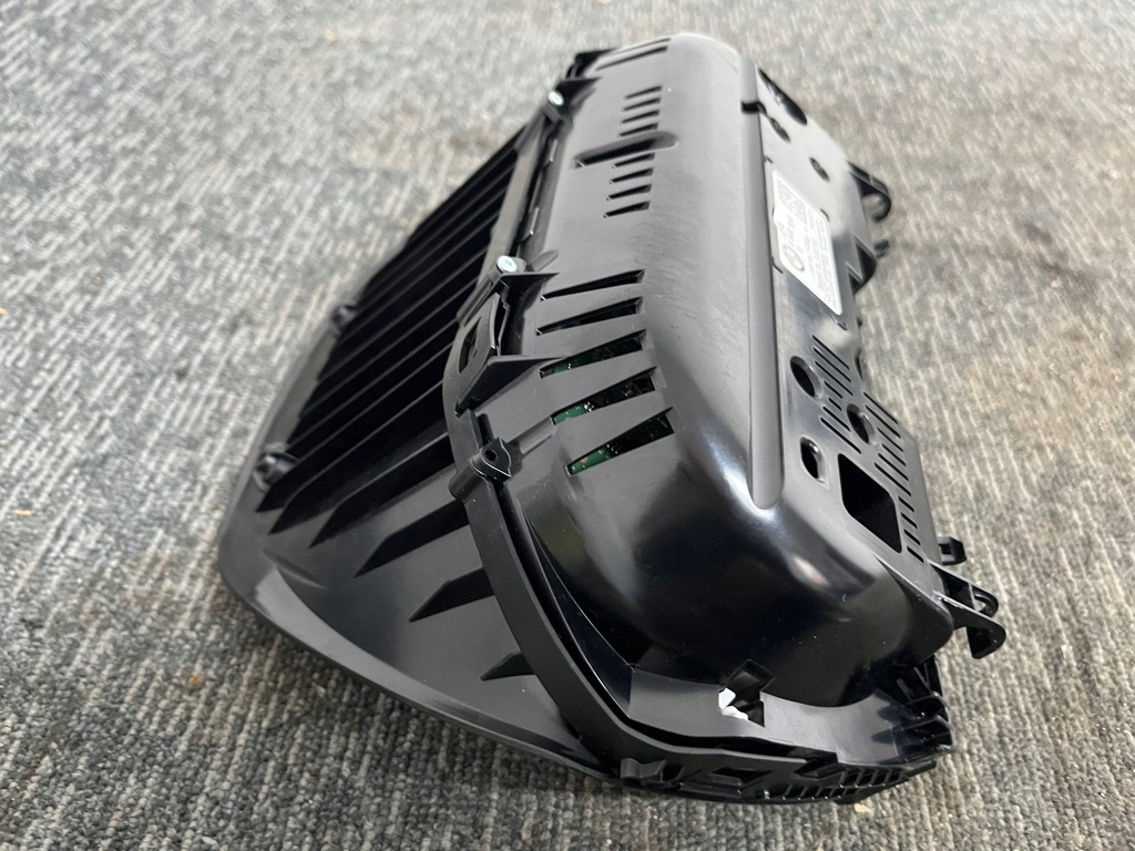 фото №12, Bmw x1 f48 lci lift 2.0 d 2019r механічна коробка передач лічильник приладова панель прилади оригінал europa