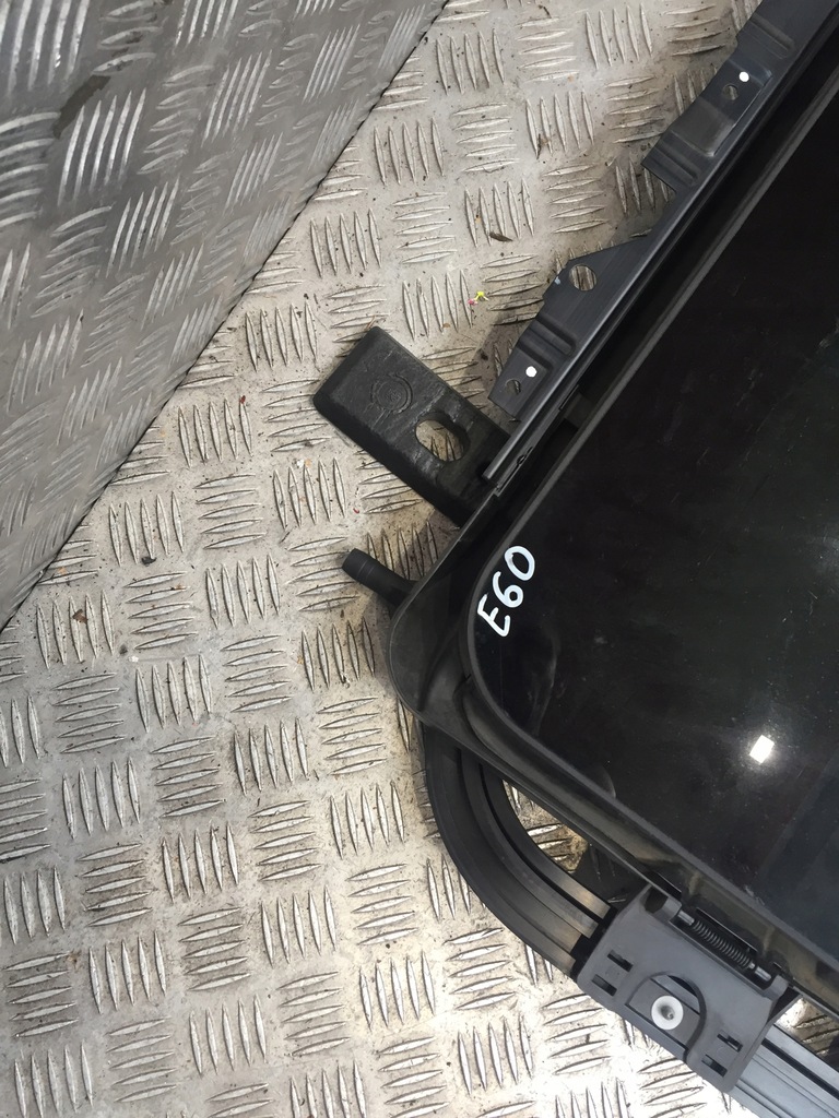 фото №9, Bmw e60 люк