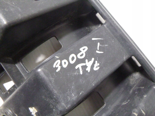 фото №7, Напрямна бампера середній задня peugeot 3008