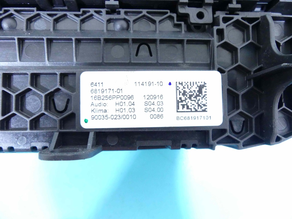 фото №5, Панель обдув радіо bmw 7 g11 eu