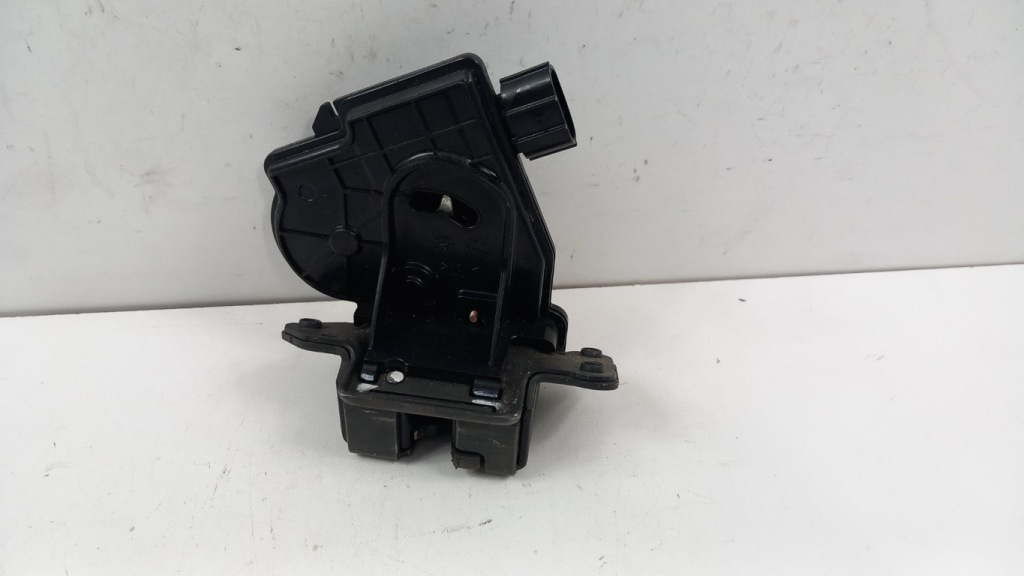 фото №3, Toyota verso 2009-2013 замок крышки задняя