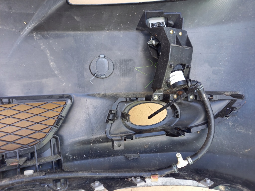 Купити Mazda 3 iii bp4k 03- бампер передній омивач