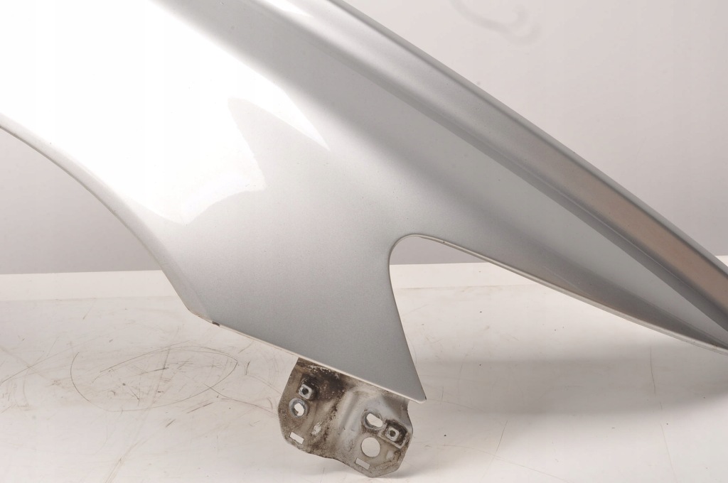 Volvo s40 v50 крыло  правый  перед передний 426 в Украине