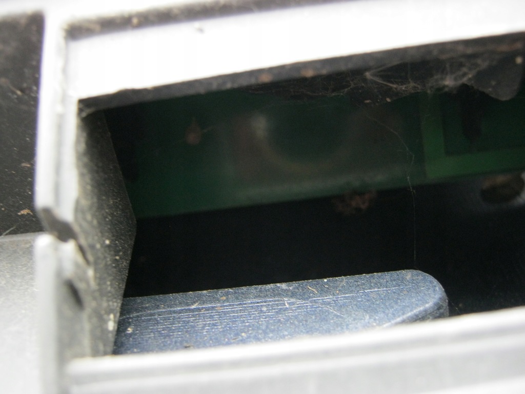 фото №4, Крышка багажника задняя задняя mazda 5 05-10