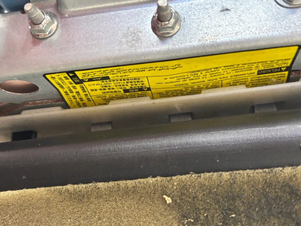 Приборная панель панель  подушка безопасности подушка пассажира toyota auris 1 1 европа с Разборки