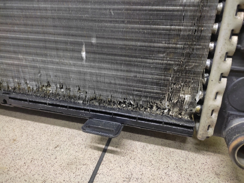 Купить Mercedes w202 1.8 радиатор воды 2025002103