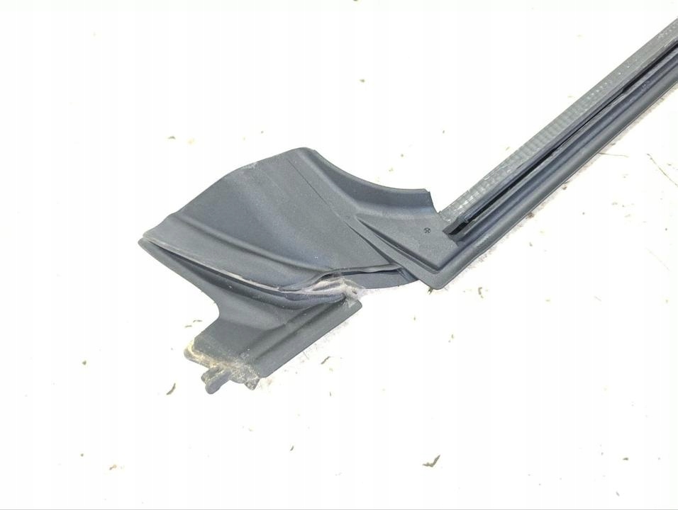 Прокладка скло бічний mercedes-benz eqs 2022 з лівий з задній a2977350100 в Україні