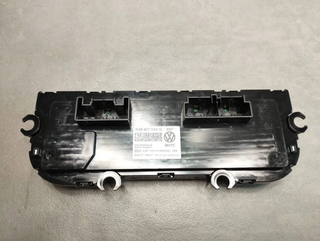 фото №3, Vw arteon r панель кондиционера 3g8907044q