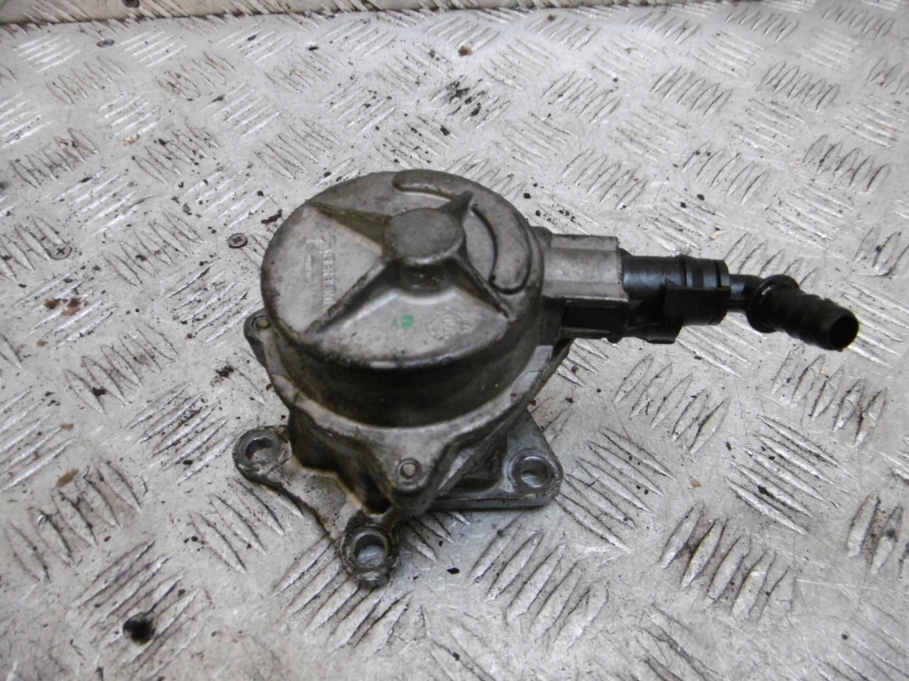 Купити Насос вакуум вакуум volvo v 40