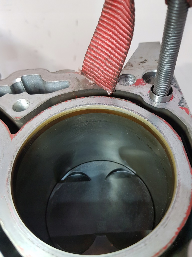 Низ  двигуна комплектний  audi a1 skoda fabia 3 1.0 tsi t dkl в Україні