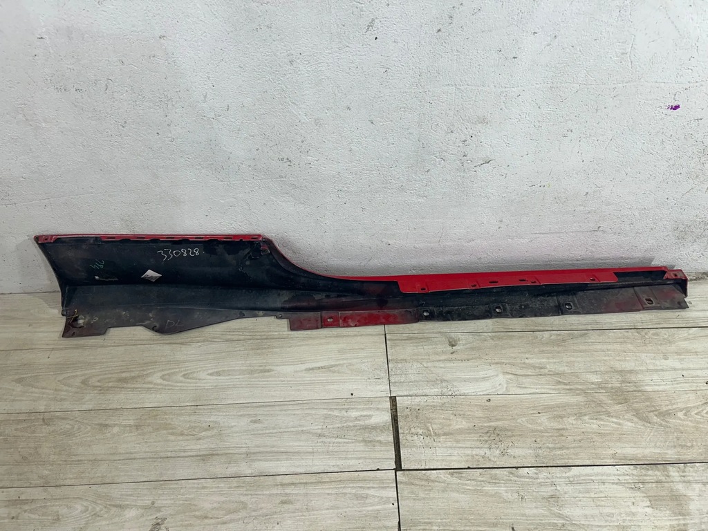 фото №8, Ferrari f8 tributo молдинг поріг ліва