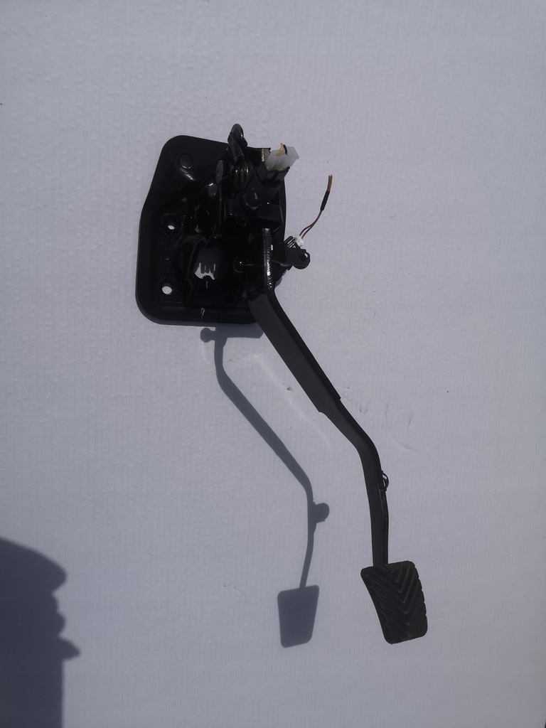 фото №1, Asx педаль сцепления