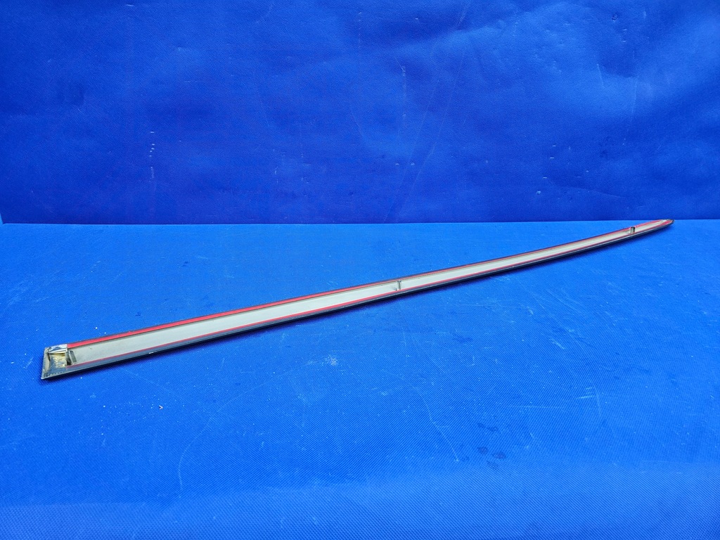 фото №6, Mitsubishi colt 6 молдинг дверь передняя правая правый перед mr957270