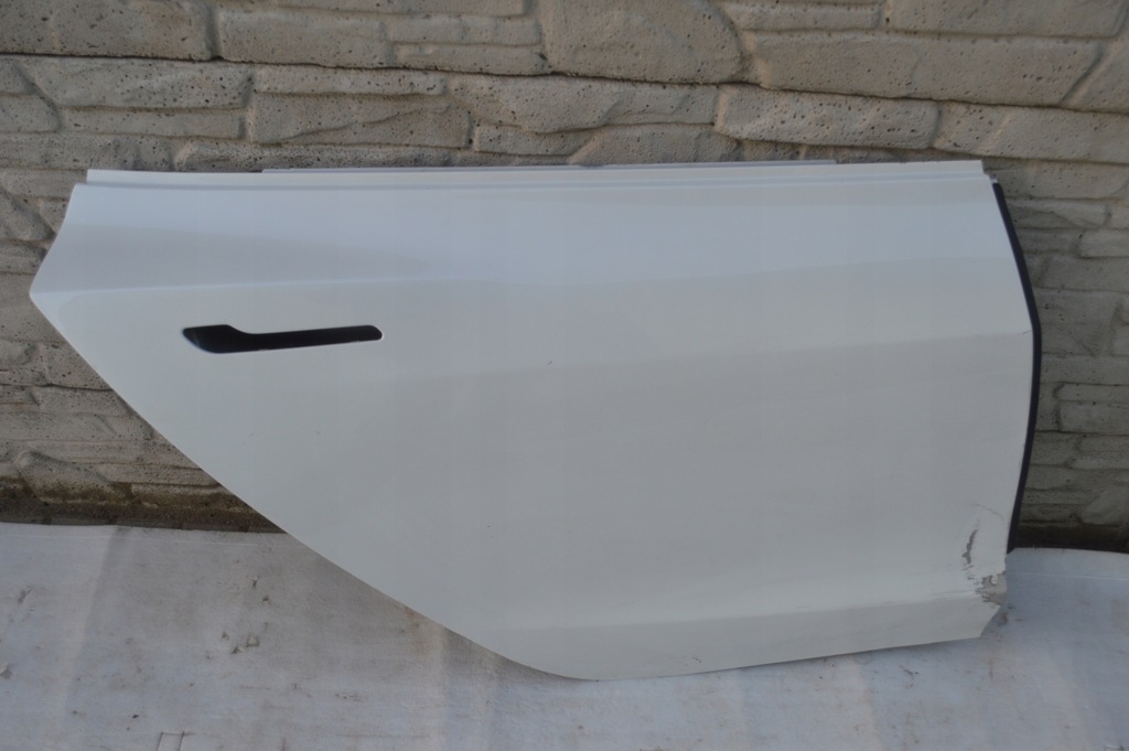 фото №2, Двері задні праве tesla 3