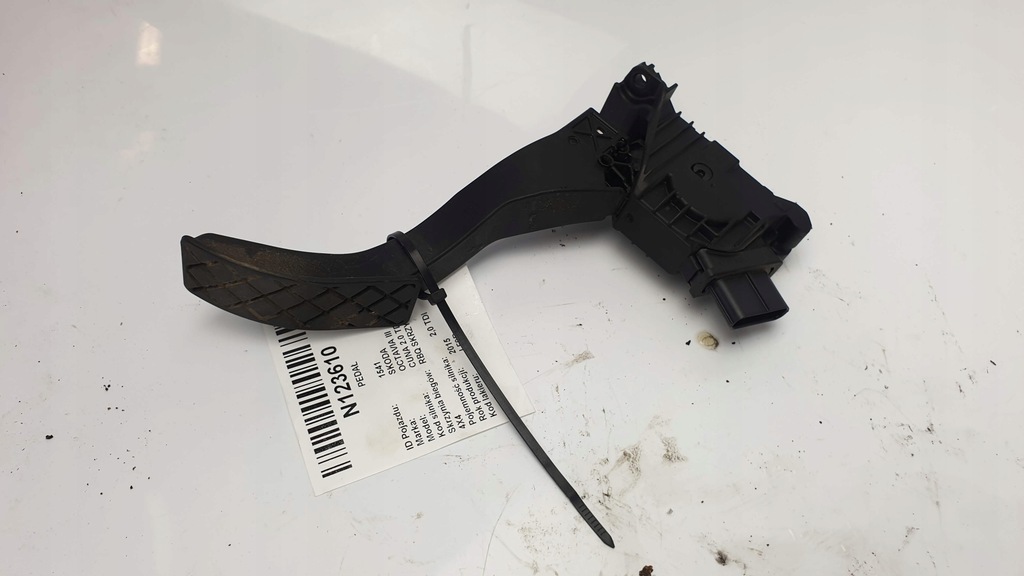 фото №1, Педаль потенціометр газу 5q1723503h skoda octavia iii scout