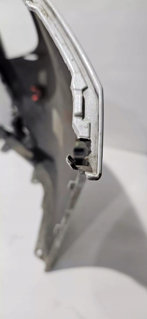 фото №10, Бампер передній toyota corolla e21 gr 20- kombi hb