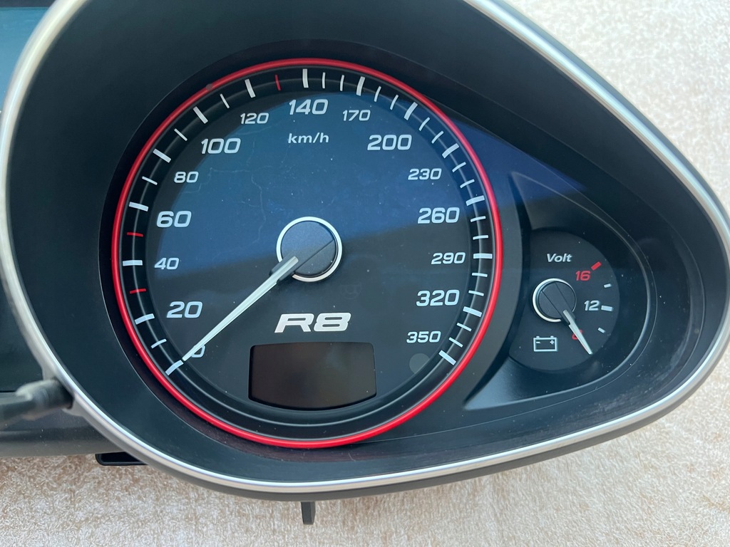 фото №14, Audi r8 v10 420 2006-…licznik прилади 420920930e ue
