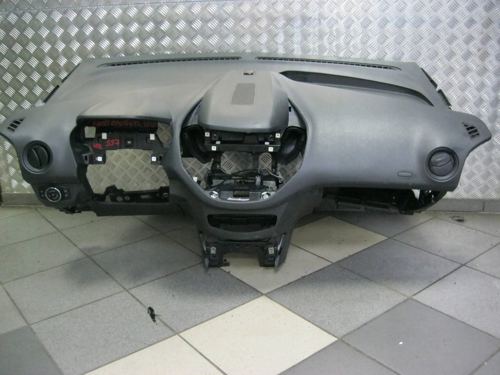 фото №1, Панель приладів консоль ford transit courier