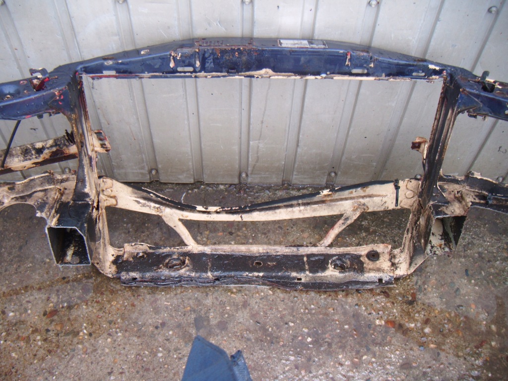 Купить Mercedes w126 79- 2.8 b ремень передний балка усилитель