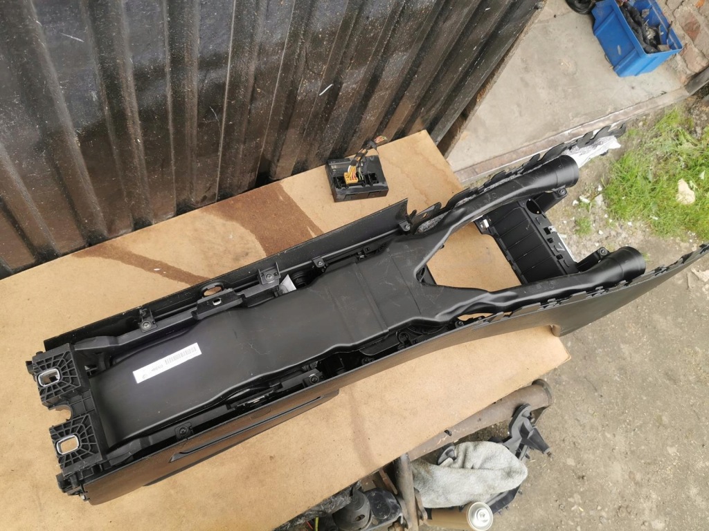 Vw passt b6 підлокітник тунель середній 3c0863319s 3c0864207 tsq Оригінал