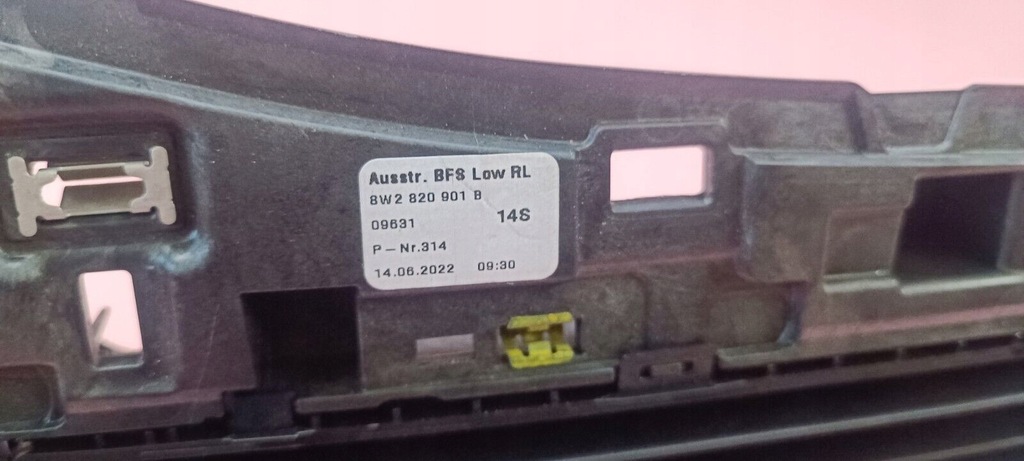 фото №11, Audi q5 sq5 oem панель приладів air vents rhd 8w2820901b