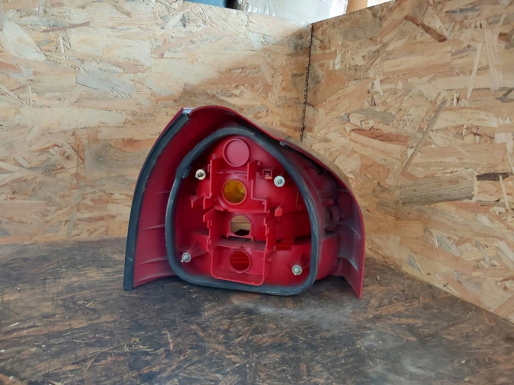 фото №8, Лампа задня задня права правий audi a3 8l 8l0945096