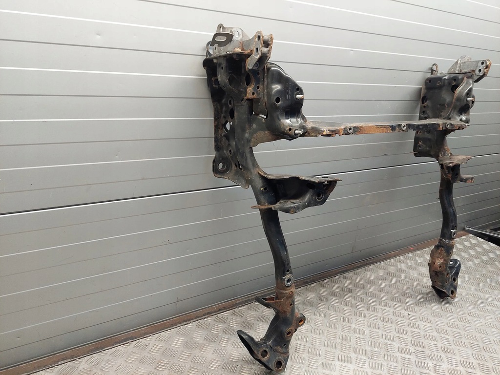 фото №11, Audi a8 s8 d4 4h 4h0399315 з передній балка передні