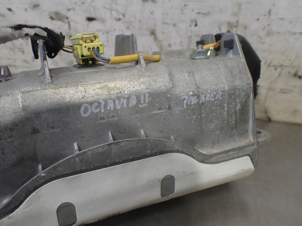 фото №7, Подушка пассажира skoda octavia ii 1.6tdi lift