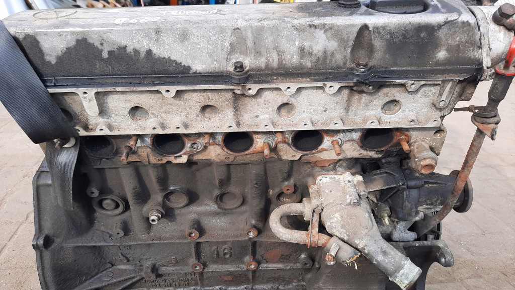 Двигатель насос впрыскная mercedes w124 2.5d Доставка