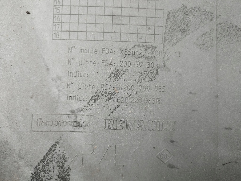 Бампер перед передний renault clio 3 рестайлинг  2009-2012 8200799935 195 Недорого