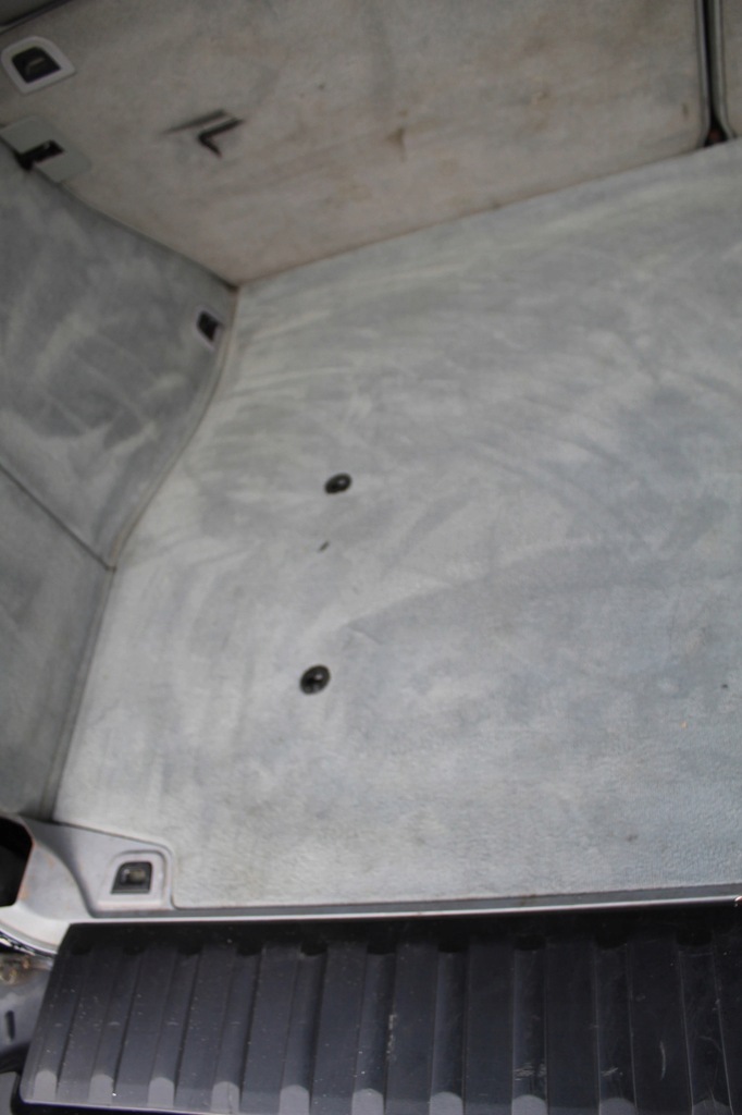 фото №6, Оббивка bczoki багажника bmw x5 e53 сіра