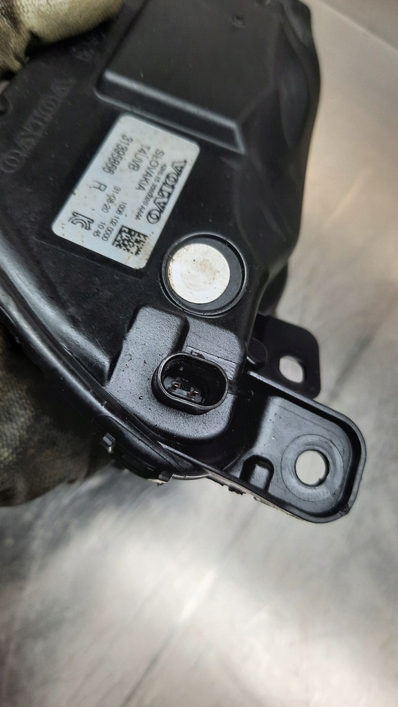 фото №8, Противотуманная фара правый volvo xc60 xc90 v90 31395866