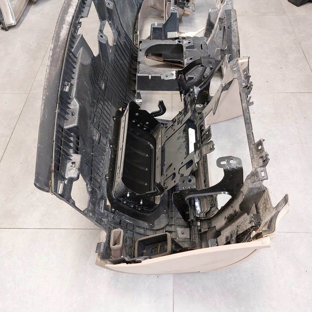 фото №12, Cadillac sts панель приладів приладова панель приладів beż kawa