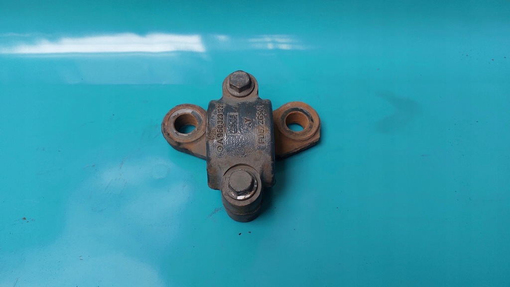 фото №1, Mercedes actros mp4 кронштейн стабилизатора перед l/p