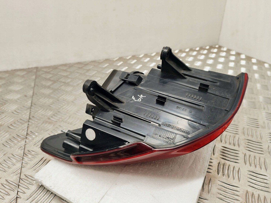 фото №9, Peugeot 3008 i 2014 левая сторона лампа задняя