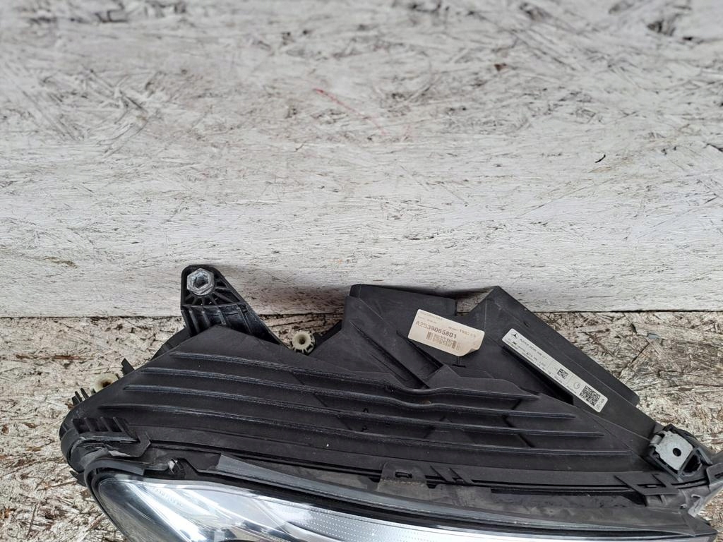 Mercedes glc w253 a2539065801 фара права full led Зі Шроту
