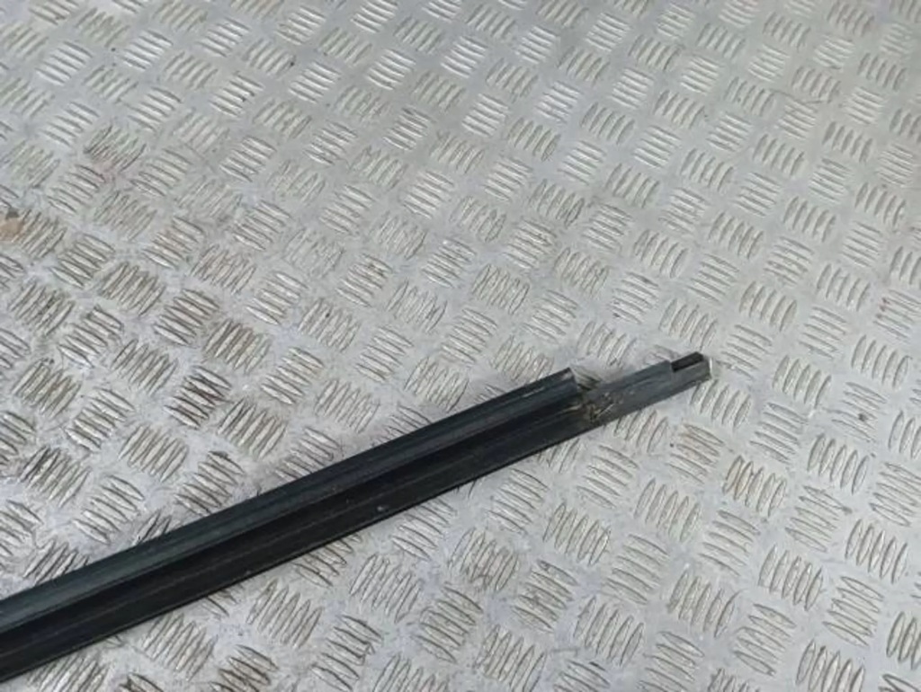 фото №9, M25 audi q5 8r 08-16 хром молдинг ущільнювач правий задня 8r0853764f