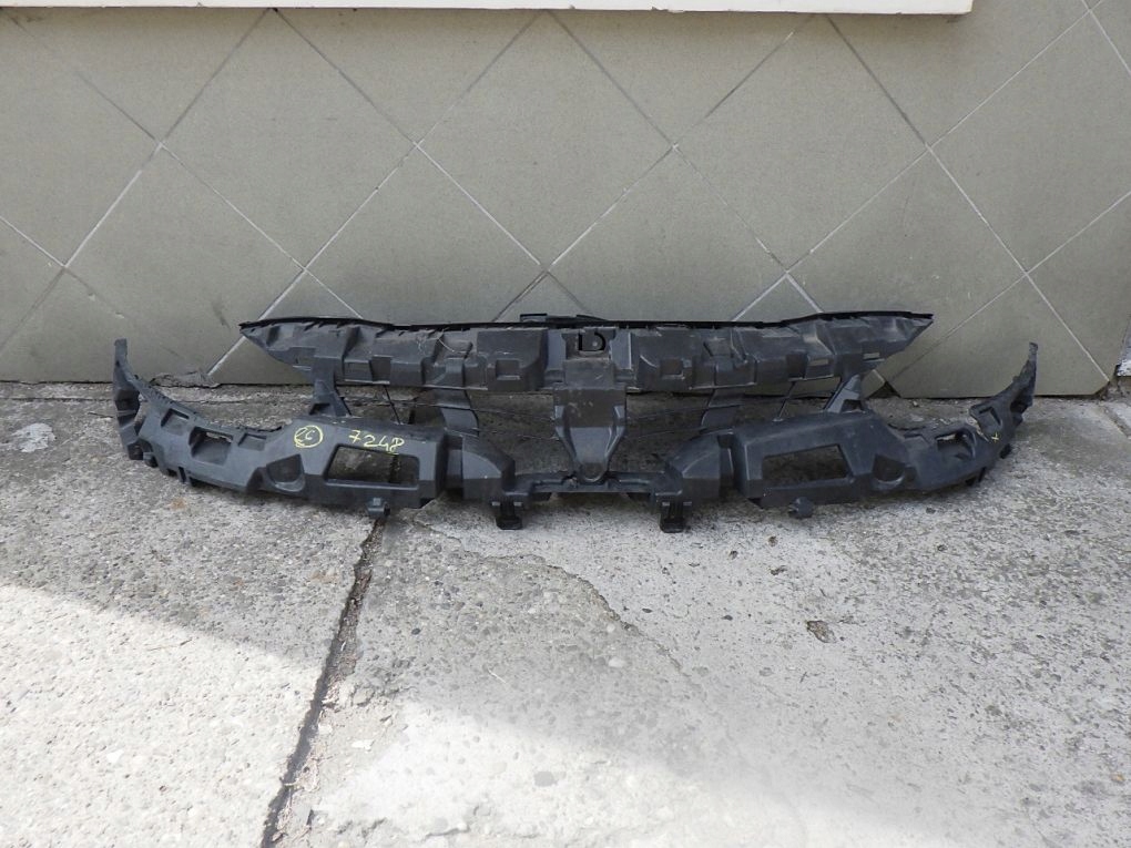 фото №1, Renault fluence lift 12- решётка радиатора решётка радиатора усилитель каркас