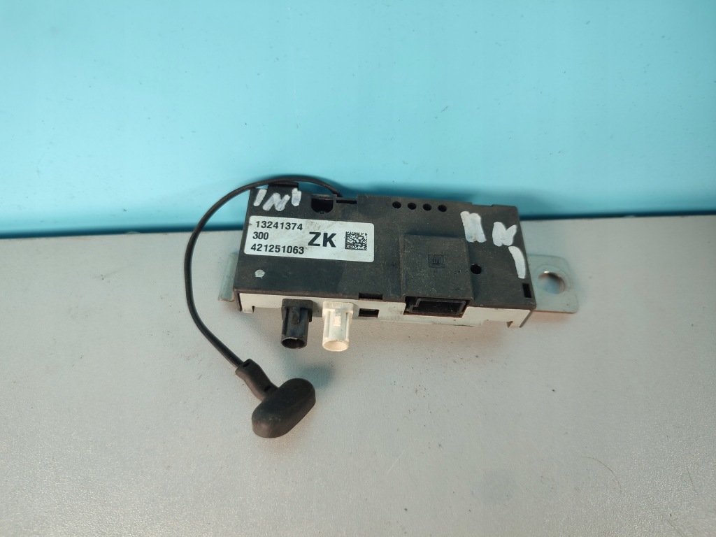 фото №1, Усилитель антенный opel insignia astra j 13241374