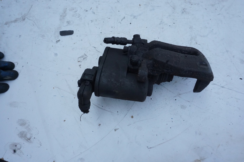 фото №1, Суппорт el левый задняя volvo xc60 i