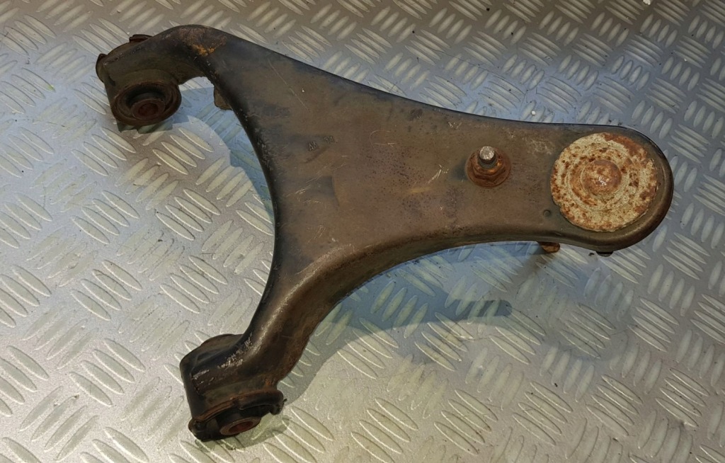 фото №3, Land rover discovery 4 iv рычаг верхний левый перед