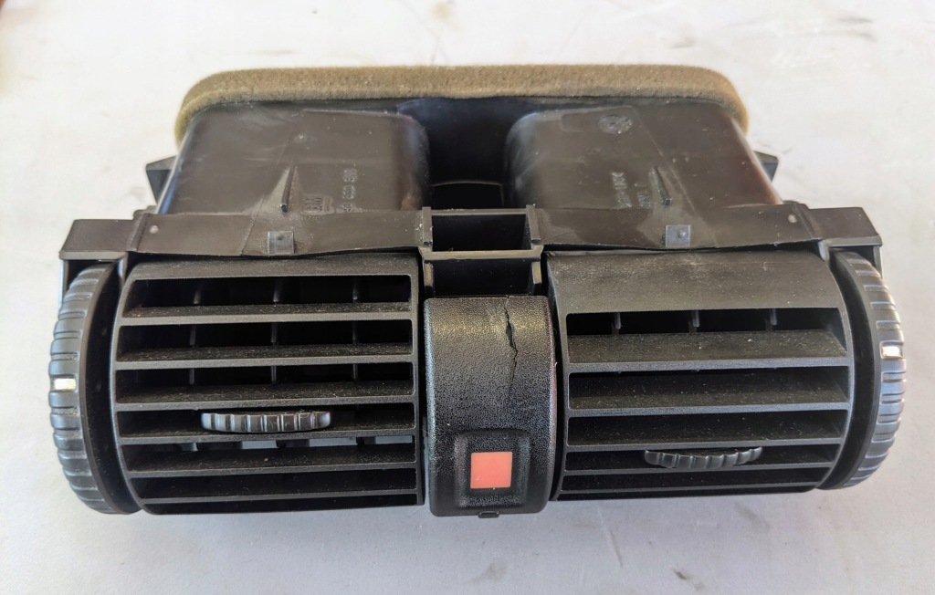 фото №1, Середня решітка обдув opel astra ii 90560344 opel astra