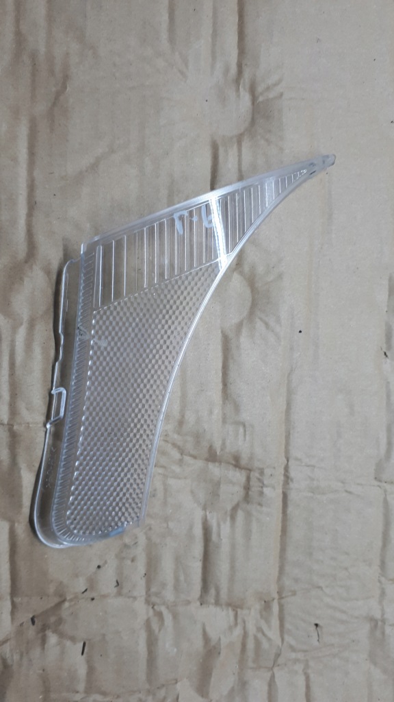 фото №1, A5 8t відбивач лампи білий лівий перед