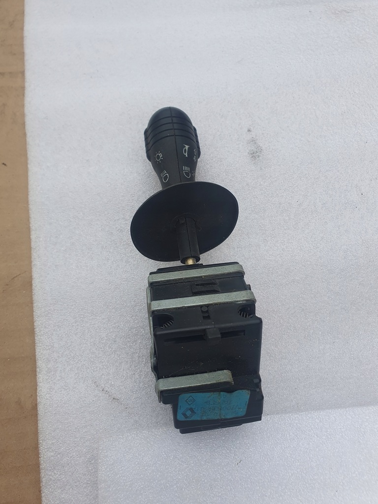 фото №10, Стекло с крышки задняя volkswagen golf iii стекло крышка багажника задняя chb