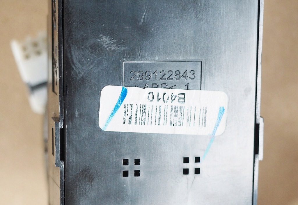 фото №7, Hyundai i10 ii 2013-19 панель перемикач вікон 299122840 299122843