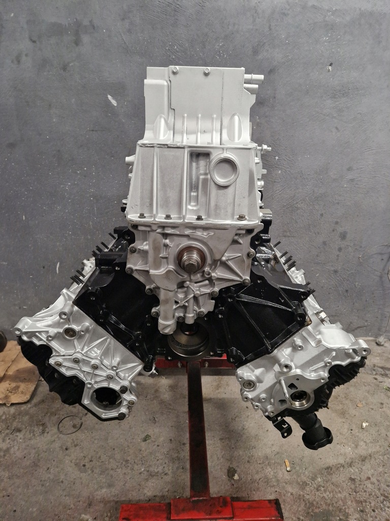 фото №9, Двигатель 4.4 448dt land rover discovery iii l319