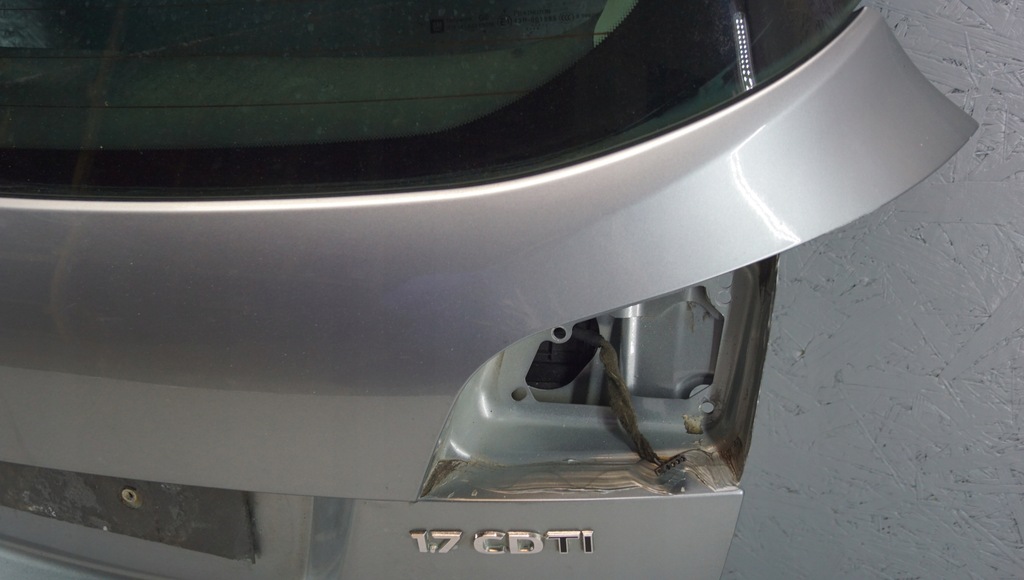 фото №10, Крышка багажника багажника задняя opel astra j kombi